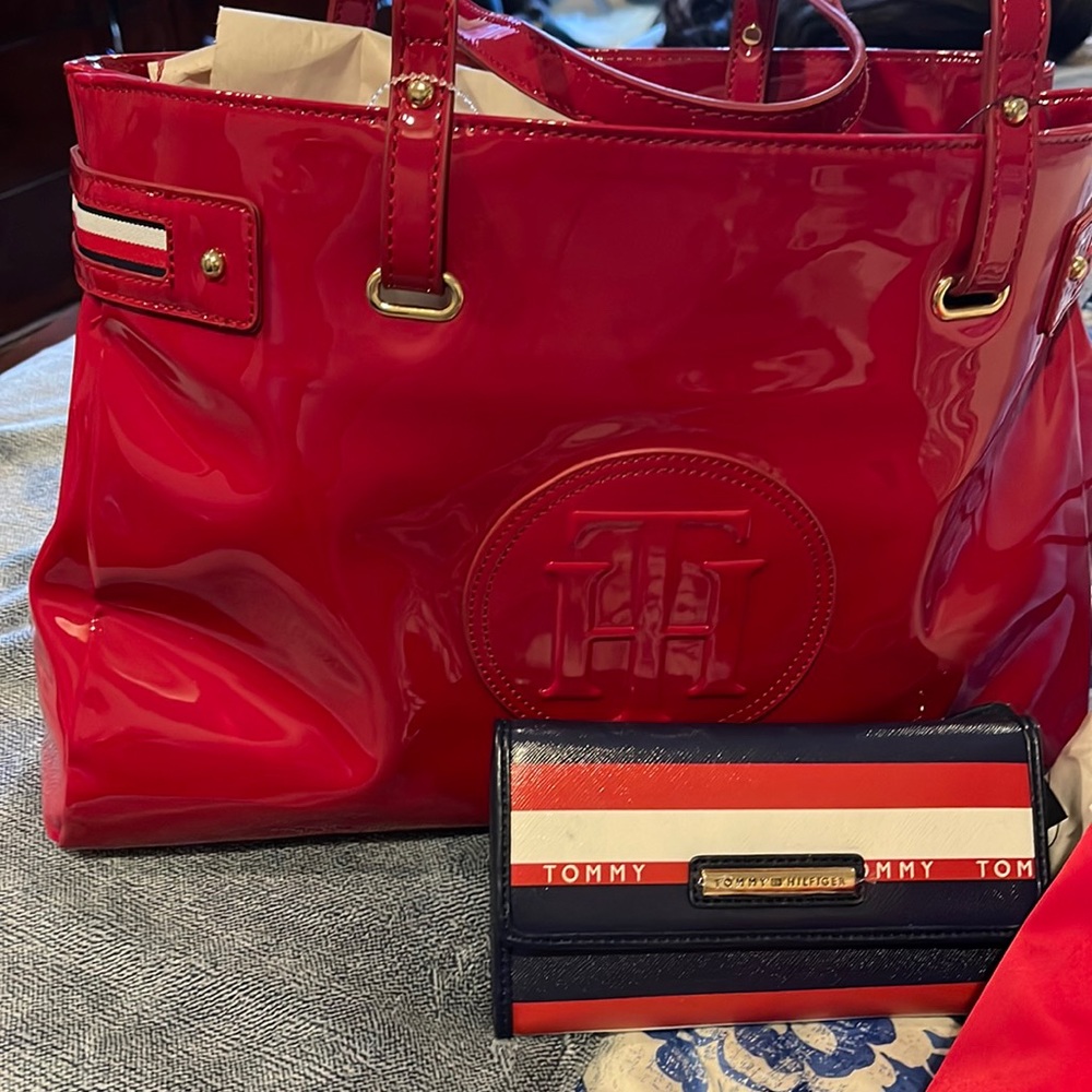 NWT Tommy Hilfiger handbag, wallet, and pouch